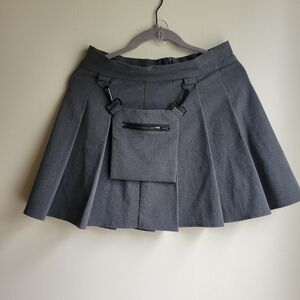 Elegant Gray Skater Skirt with Pouch